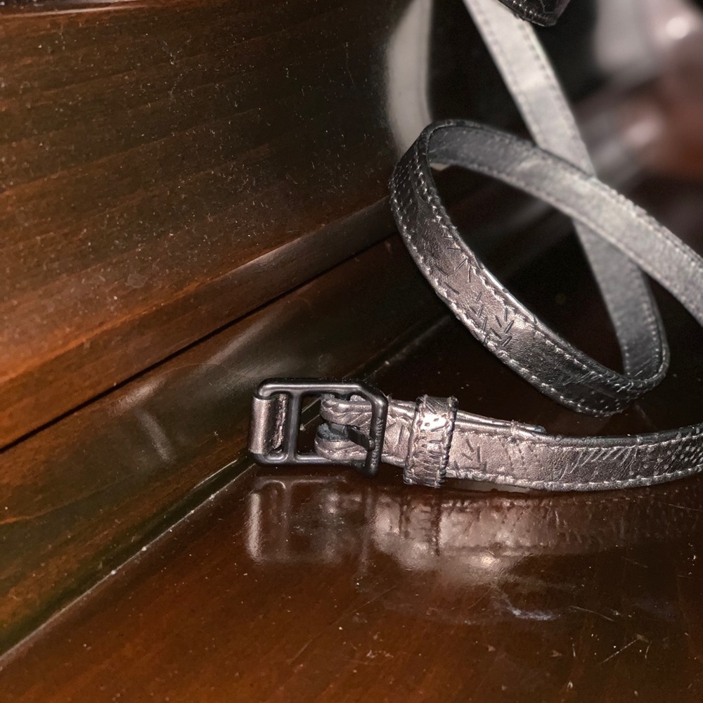 Burberry, Wrap Around Metallic Pewter Belt, Sz 38 - Picture 4 of 6